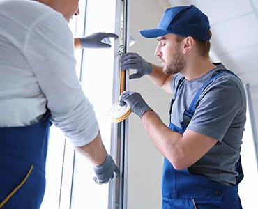 glass repair experts in DeLand, FL